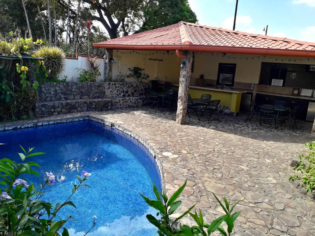Dos Palmas Studio Apartments Río Segundo Eksteriør bilde