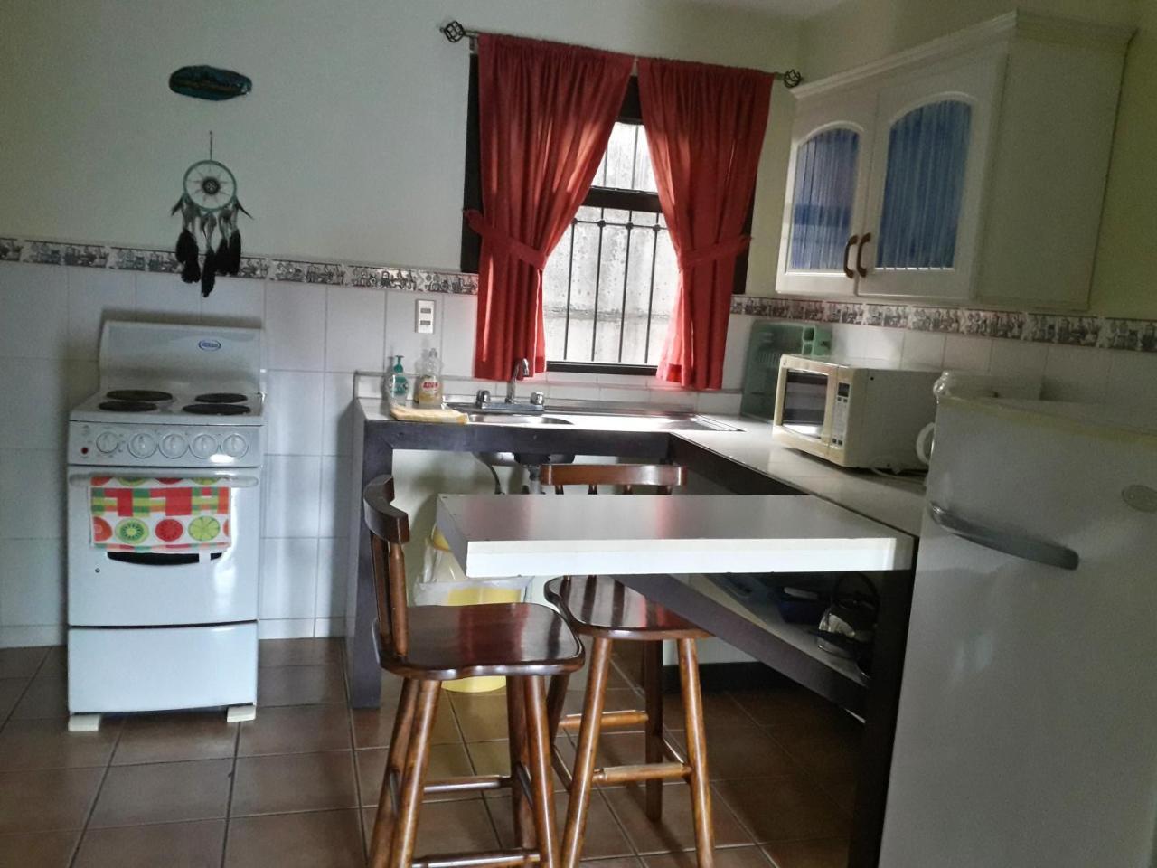 Dos Palmas Studio Apartments Río Segundo Eksteriør bilde